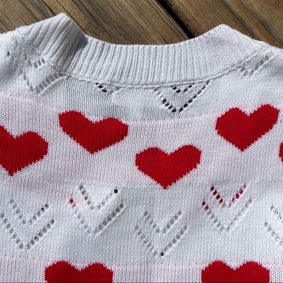 Valentine Heart Sweater Boutique White - Picture 4 of 9